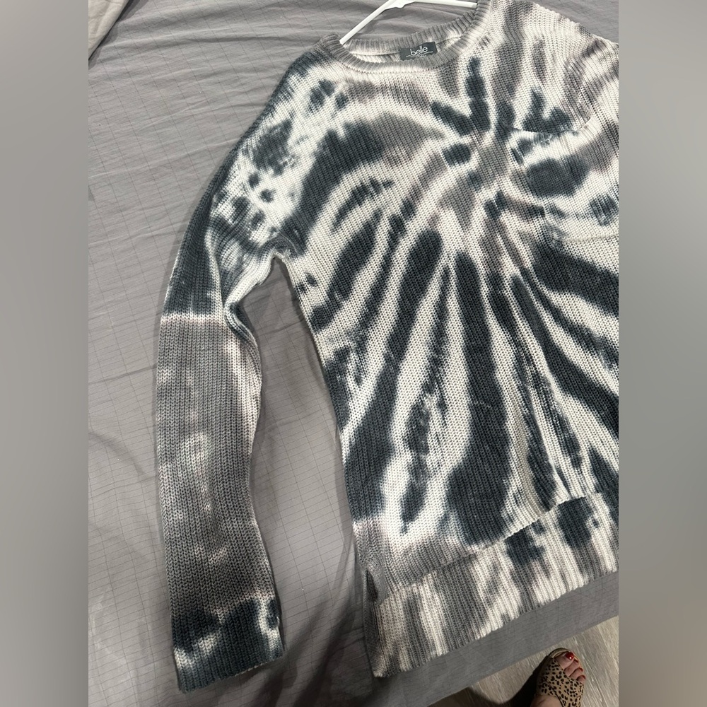Belle by Belldini Tie-Dye Sweater Size xl - Picture 2 of 8